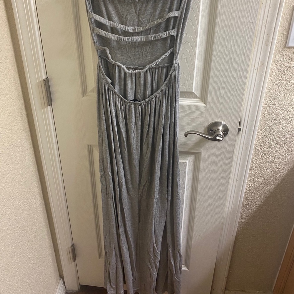 Maxi dress with strap back!